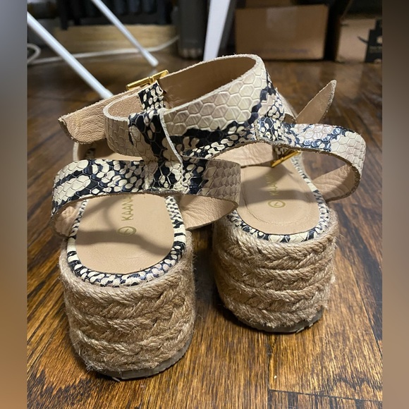 Kaanas snakeskin platform wedges - Picture 4 of 4